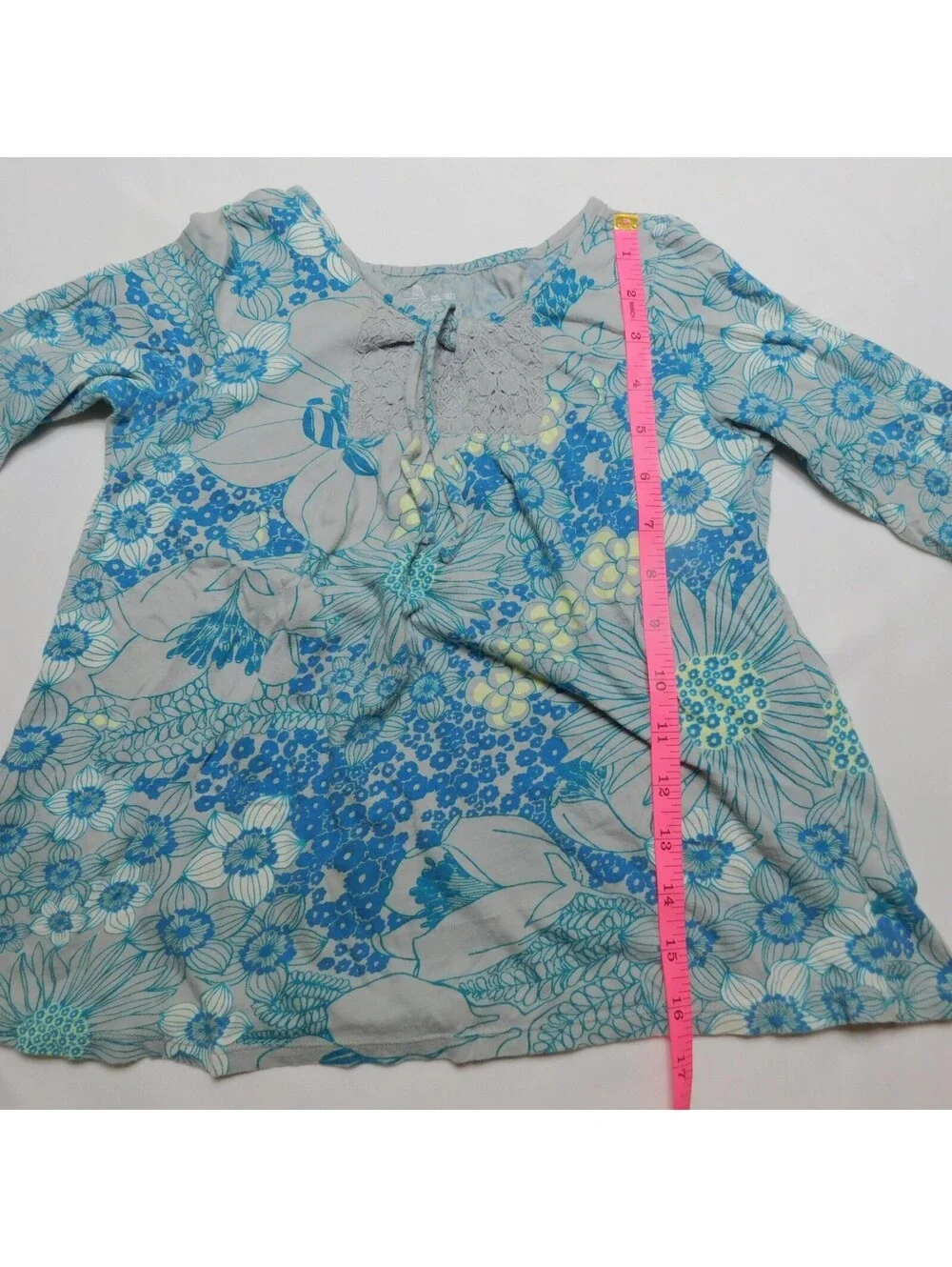 Old Navy Girls Shirt Small S 6 7 Gray Blue Floral 3/4 Sleeve Cotton Lace Tunic